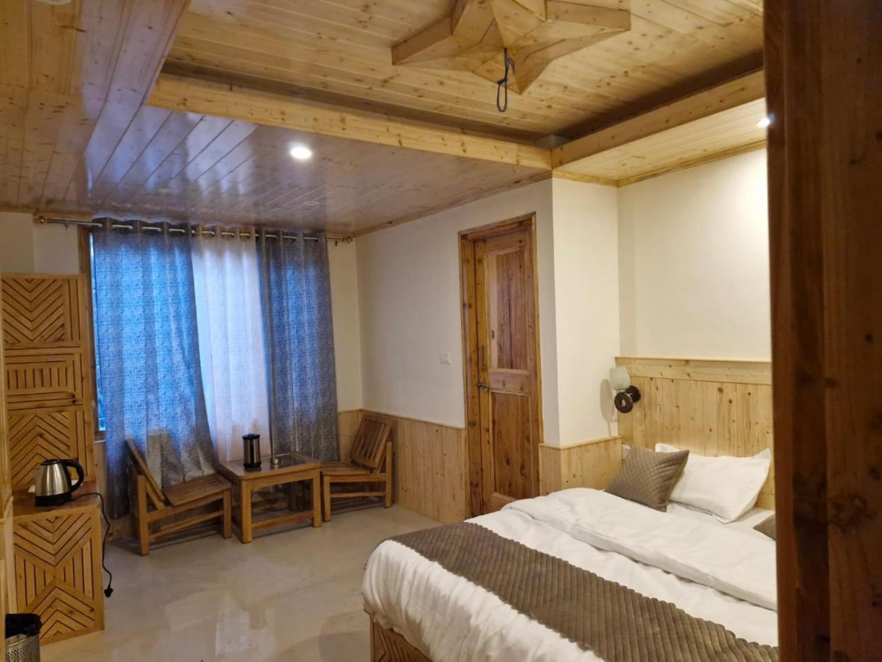 The Snow Lotus Villa Manali  Exterior photo
