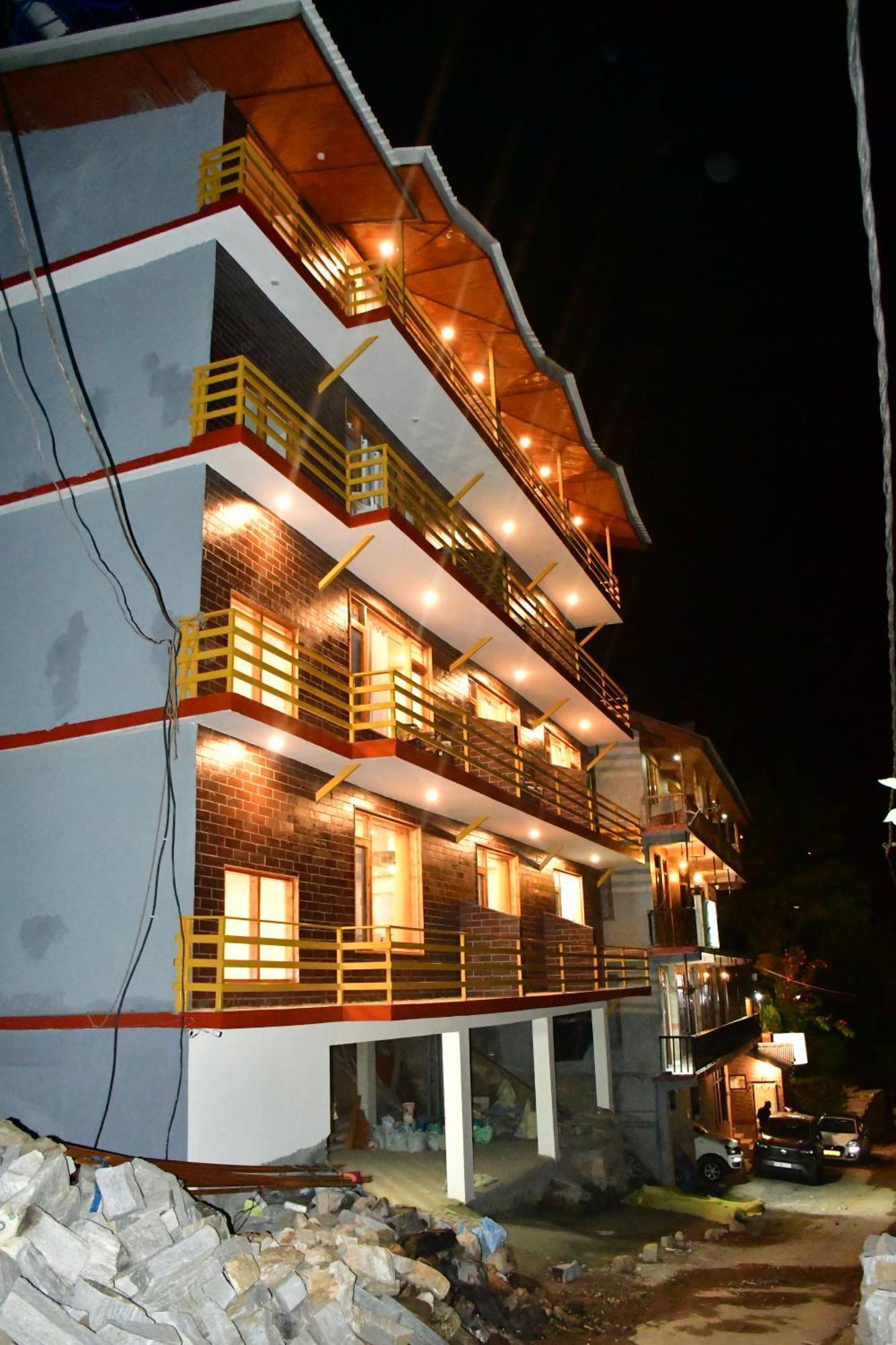 The Snow Lotus Villa Manali  Room photo