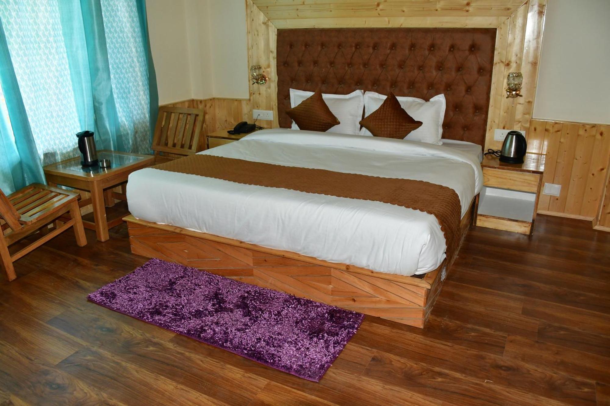 The Snow Lotus Villa Manali  Room photo